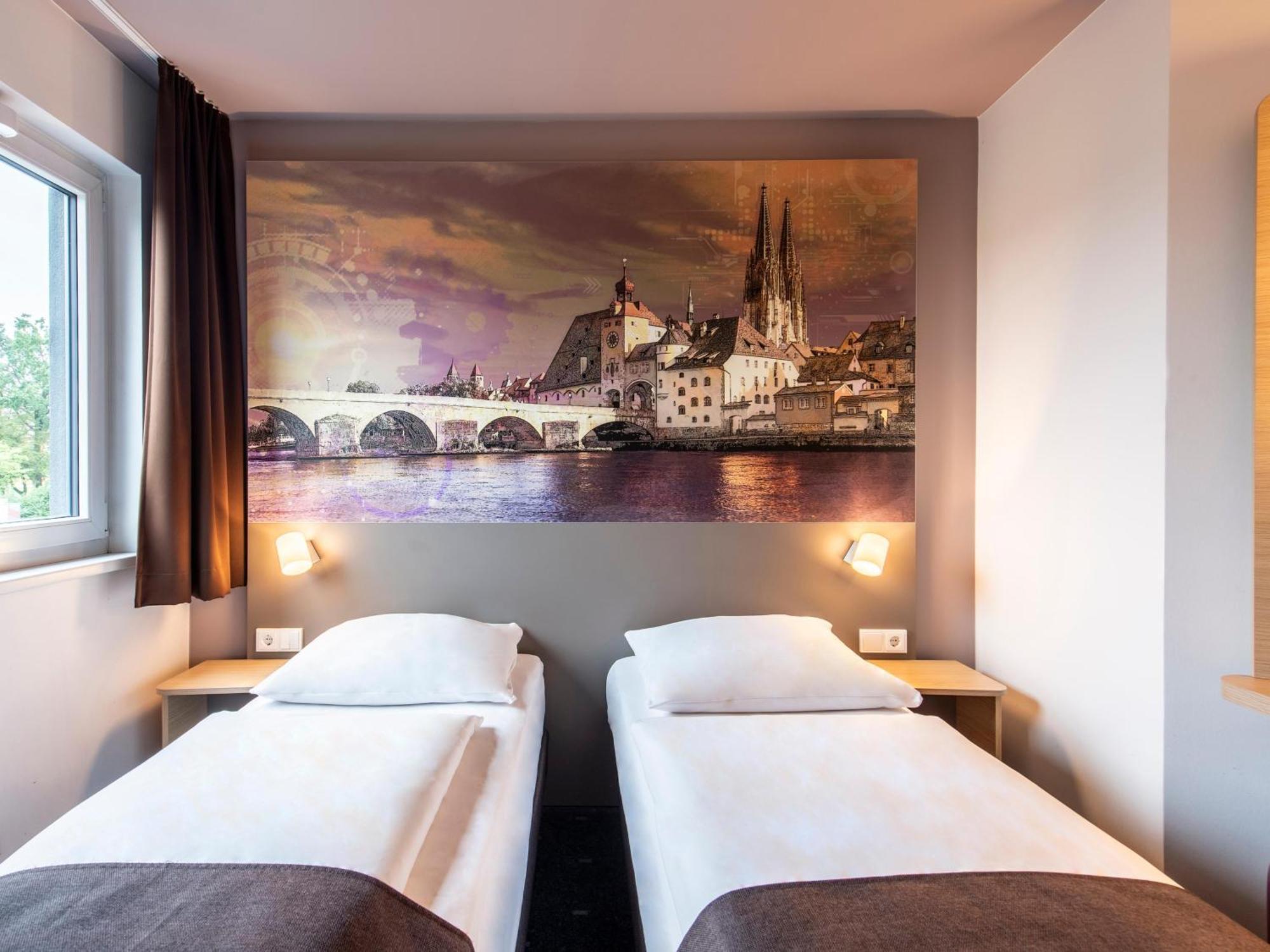 B&B Hotel Regensburg-City Exterior photo